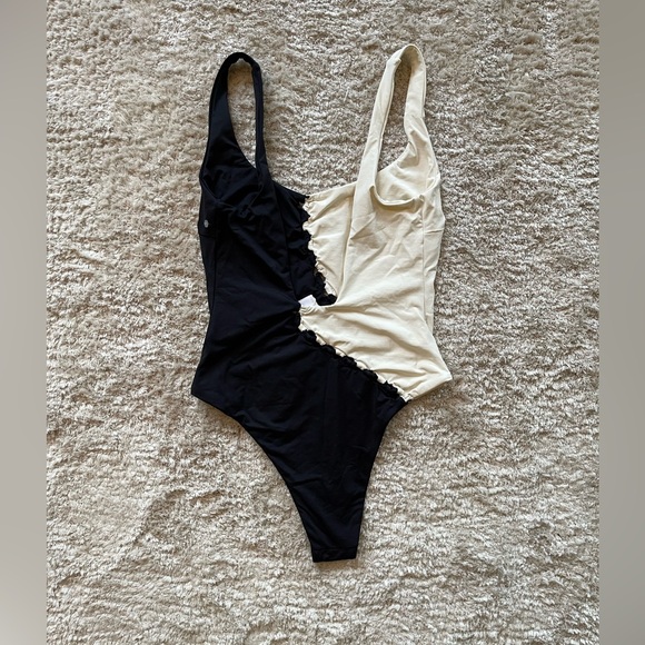 L*Space Solstice Bitsy Cutout Colorblock One-Piece Swimsuit - Picture 7 of 9